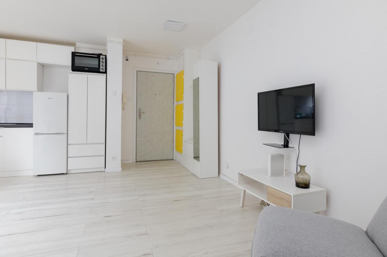 Rondo Onz Sunny Apartment Warschau Buitenkant foto
